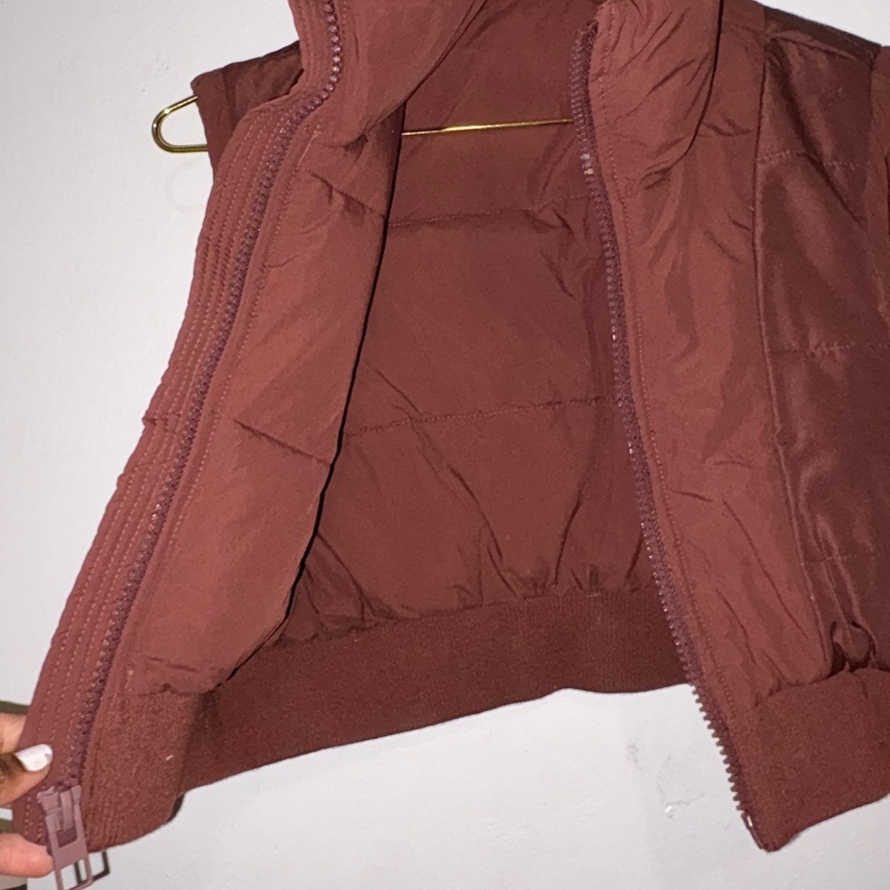 Zara Chocolate Brown Cropped Puffer Vest | Minimalist Fall Essential Trend - Picture 4 of 6